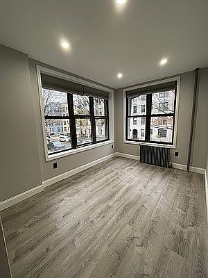 4th image of 24-17 28th St #2A