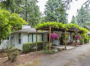 905 Country Club Rd, Lake Oswego, OR 97034