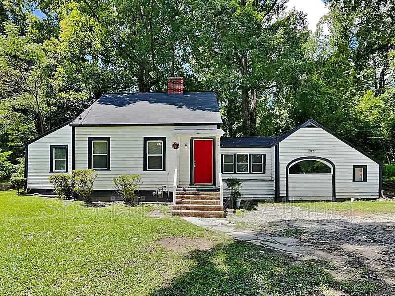 3 bed, 2.5 bath, 1320 sqft, $1,575 — Photo 2