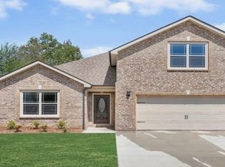 408 Wingfield Dr, Clarksville, TN 37043