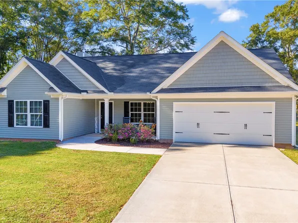 2737 Bond Ave, Canon, GA 30520