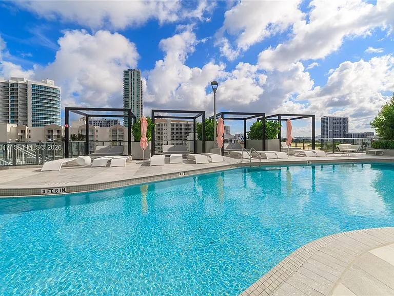 501 NE 31st St #Penthouse 4402 — Photo 37
