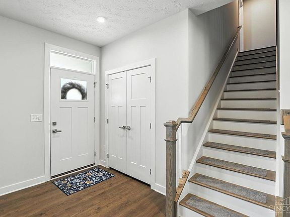 5th image of 470 Pleasant Ridge Dr