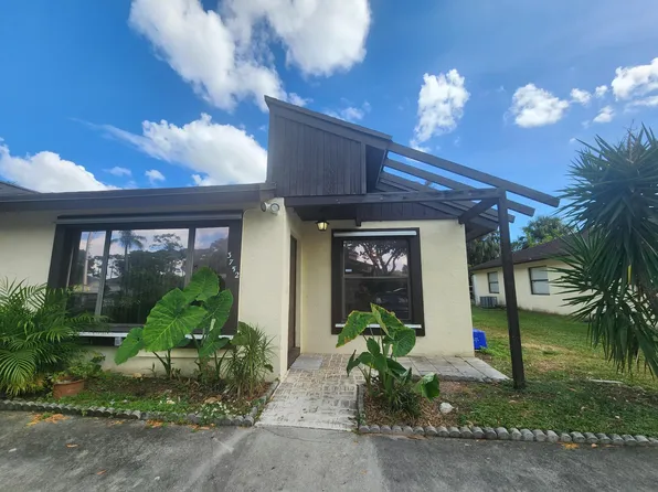 3752 Mil Stream Court, Greenacres, FL 33463