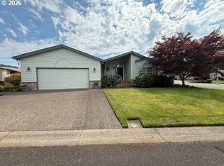 2490 Blue Boy Ln, Eugene, OR 97404