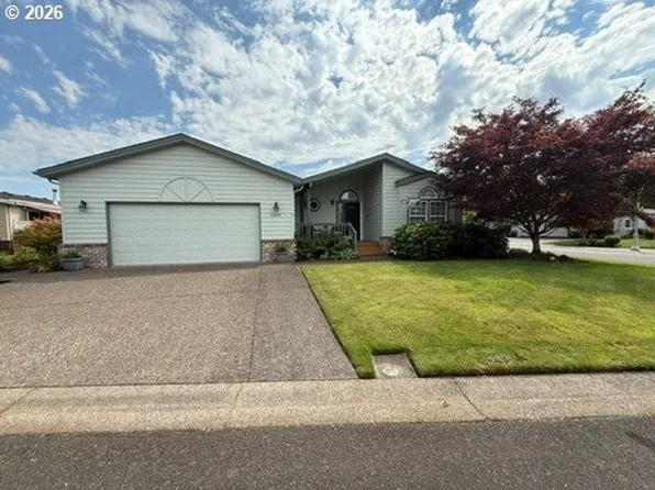2490 Blue Boy Ln, Eugene, OR 97404