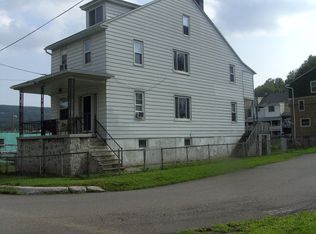 85 Macomb St, New Philadelphia, PA 17959