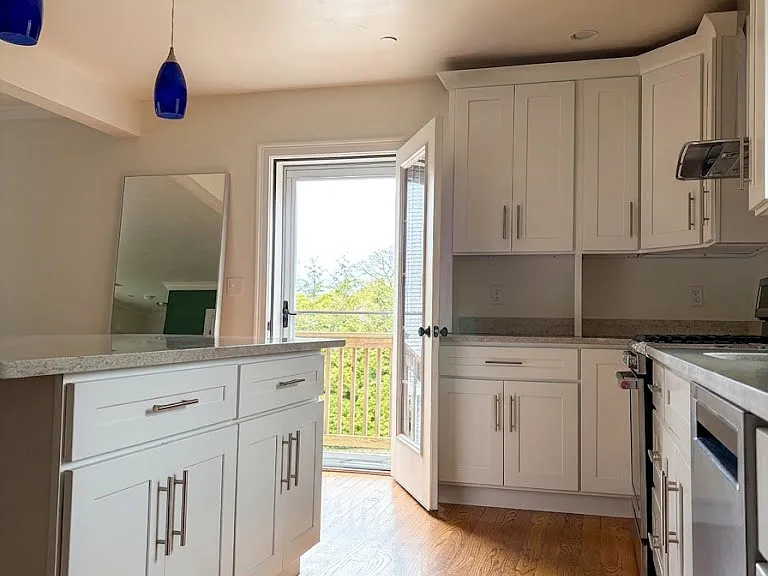150 Quincy Ave #4E — Photo 17