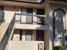 5200 E Club Cir