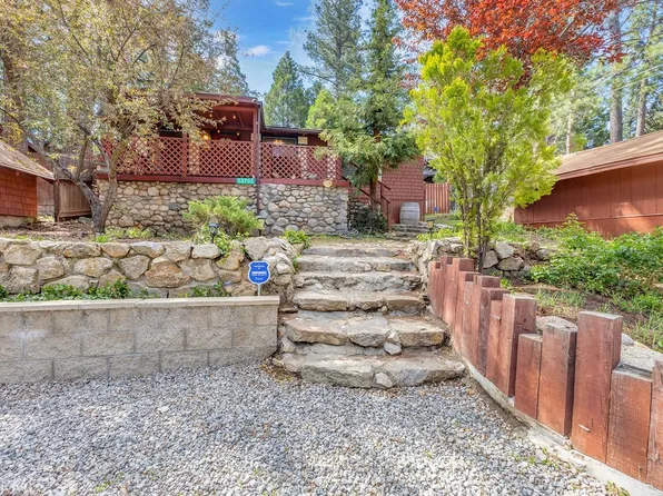 53705 Country Club Dr, Idyllwild, CA 92549