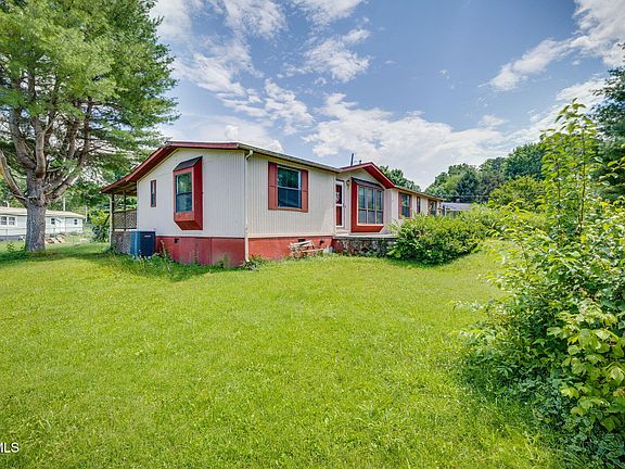 4th image of 121 Renee Dr