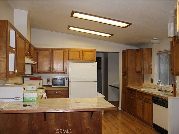 3rd image of 14705 Denise Dr