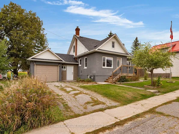 1556 Flos Cres #4-W, Springwater, ON L0L 1P0