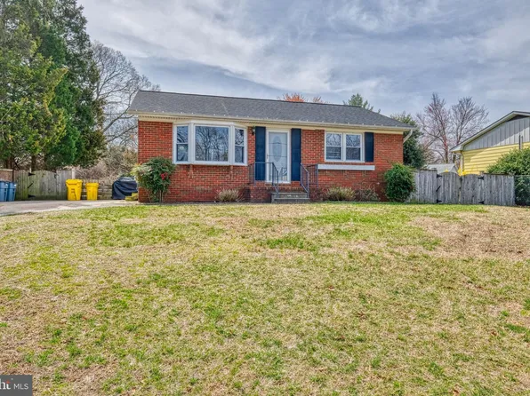 1203 Hillcreek Rd, Pasadena, MD 21122