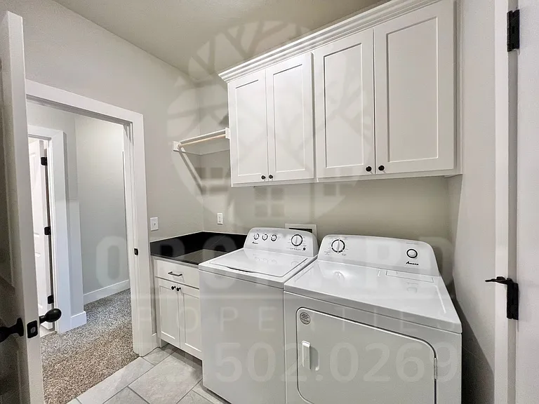 528 Bradford Dr — Photo 18