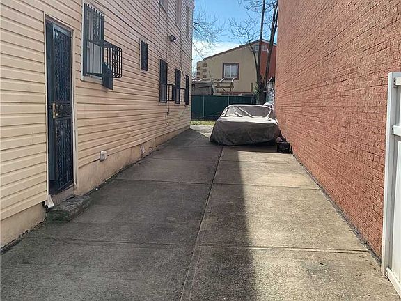 2nd image of 10748 157th St