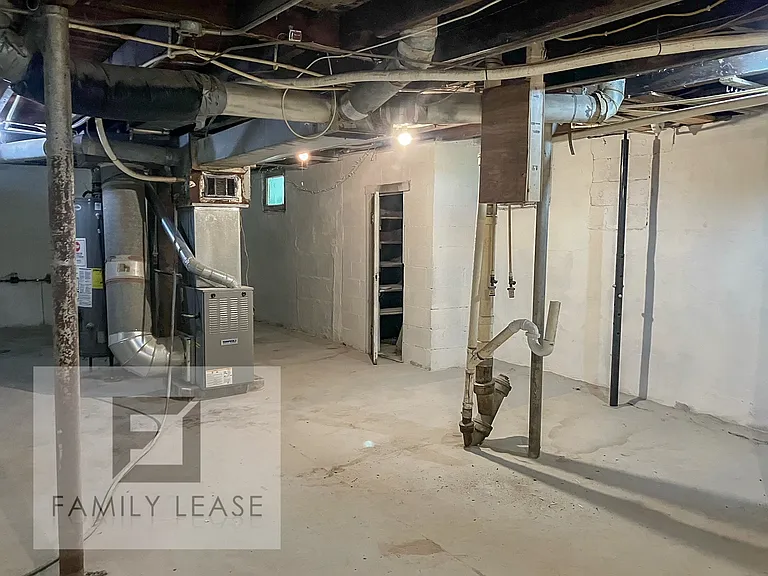 923 W Marietta St — Photo 16