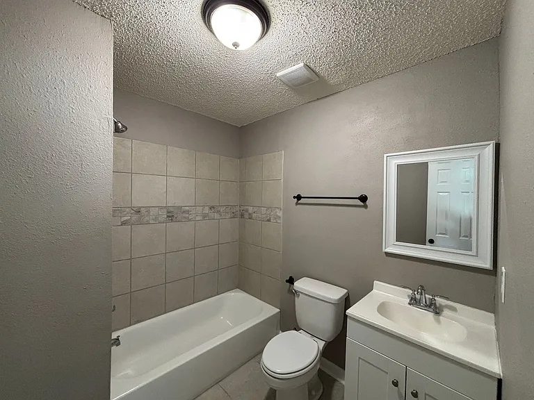 4309 N Cypress St — Photo 15