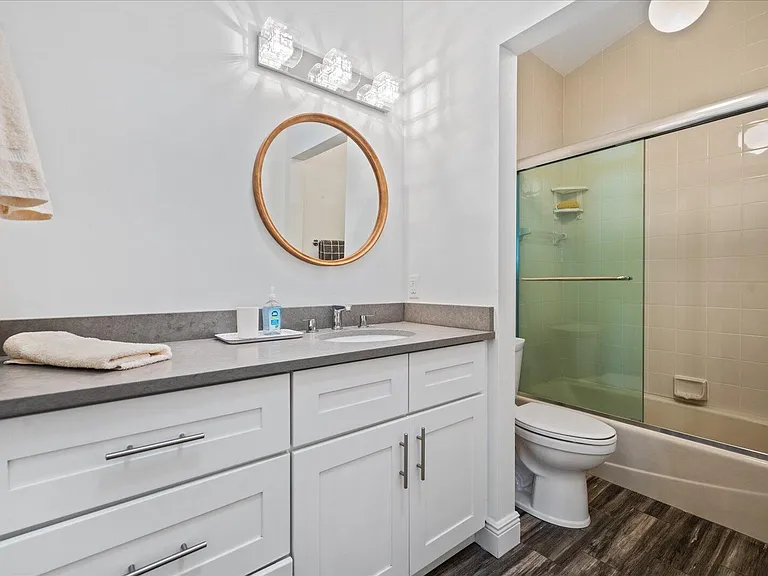 2466 Muir Cir — Photo 24