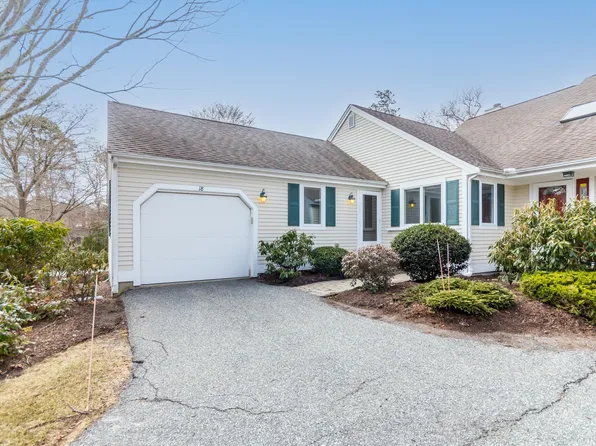 18 Driver Lane, Mashpee, MA 02649