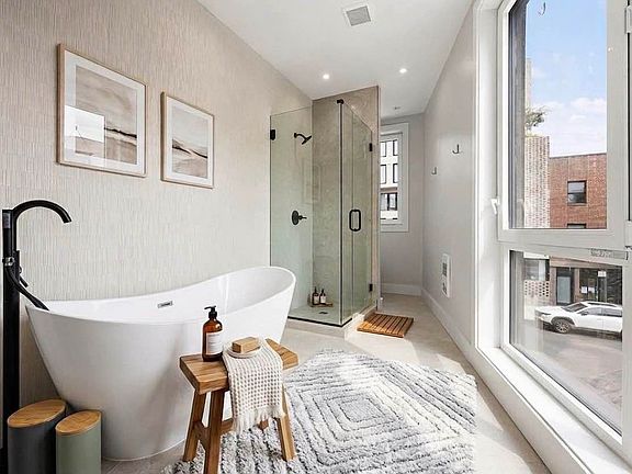 3rd image of 321 Eckford St #202