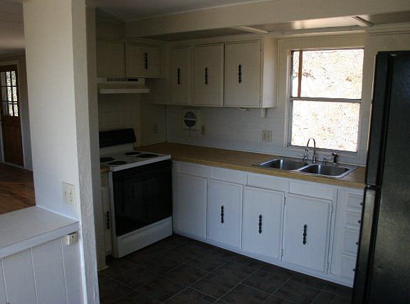 4th image of 71 Mitchell Hill Ln