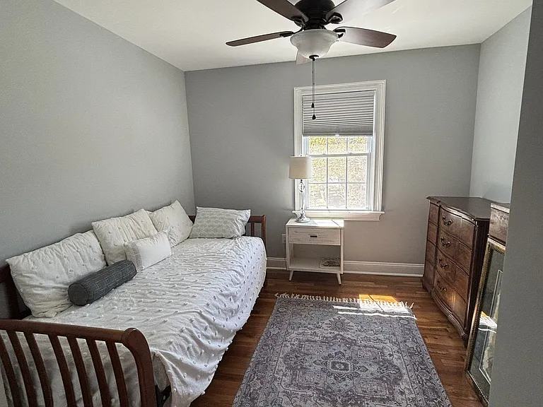 152 Gordon St — Photo 12