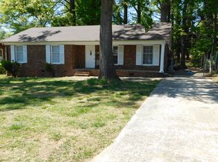 829 Squirrel Hill Rd, Charlotte, NC 28213