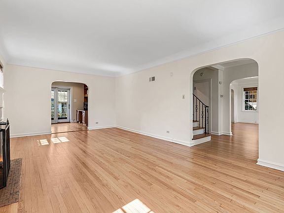 5th image of 1111 Edmer Ave