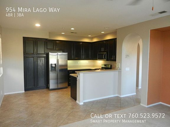 5th image of 954 Mira Lago Way