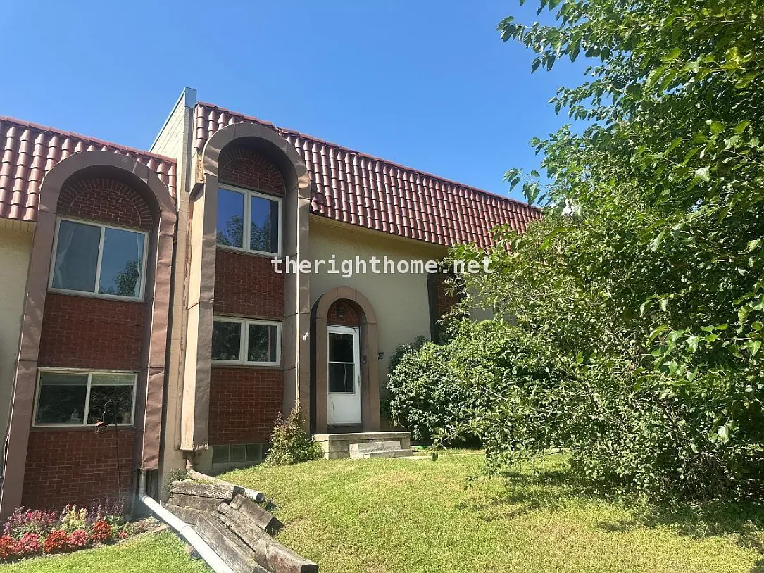 3 bed, 1.5 bath, 1743 sqft, $1,650 — Photo 1