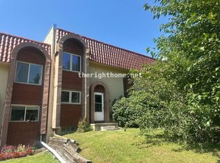 5134 N 105th St, Omaha, NE 68134