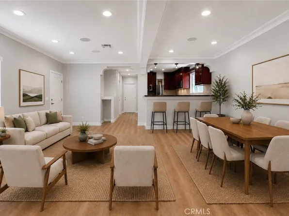 21057 Runnymede St, Canoga Park, CA 91303