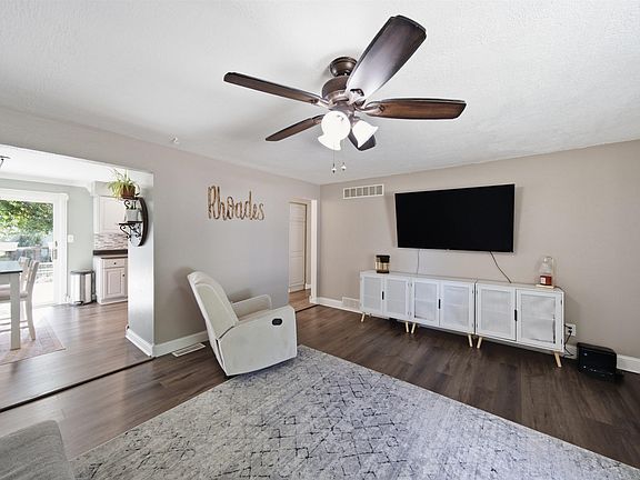 4th image of 202 Winston Ln