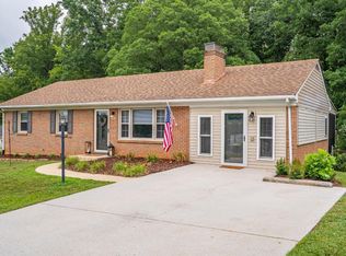 160 Westbriar Pl, Madison Heights, VA 24572