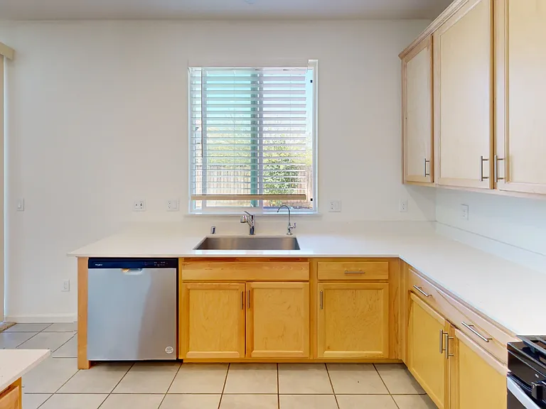4151 Flint Ave — Photo 16