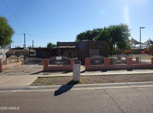 2821 E Adams St, Phoenix, AZ 85034