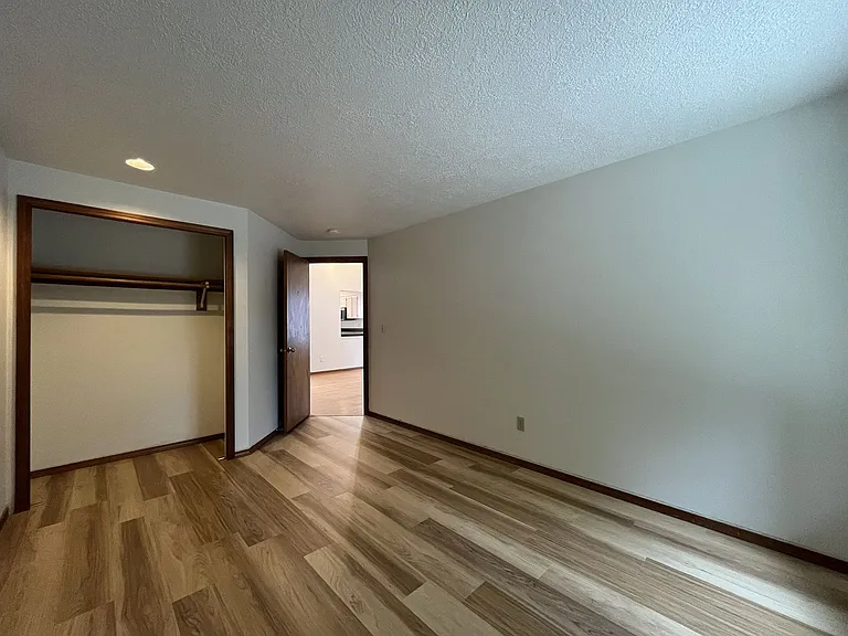 4737 SW Pendleton St — Photo 38