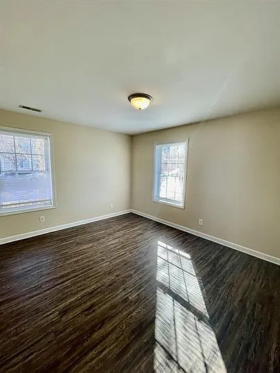 121 Colonnade Street — Photo 34