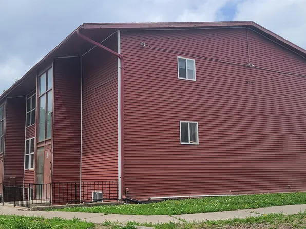 619 SW Taylor St, Topeka, KS 66603
