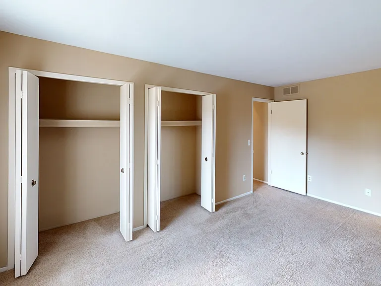 Heights of Novi Apartments — Photo 6