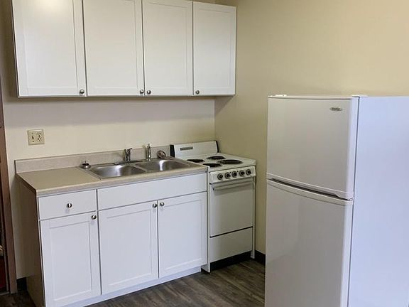 2nd image of 20 Forest Ave APT 408