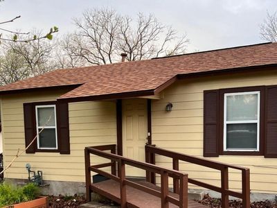 413 W Croslin, Austin, TX, 78752