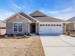 215 Poppy Trl, Meridianville, AL 35759