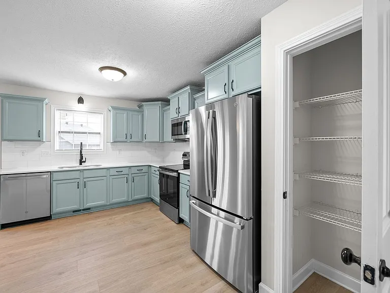 1282 Eagles View Dr — Photo 17