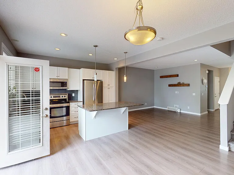 228 Chaparral Valley Mews SE — Photo 4