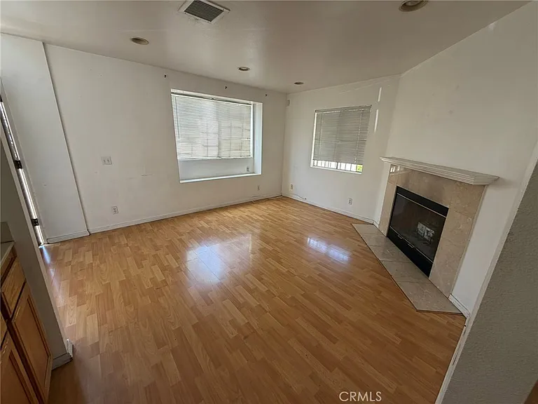 4246 La Rica Ave #A — Photo 2