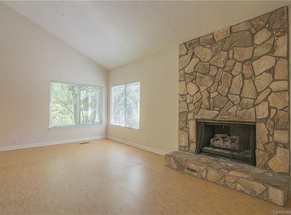 5th image of 227 Millwood Ln