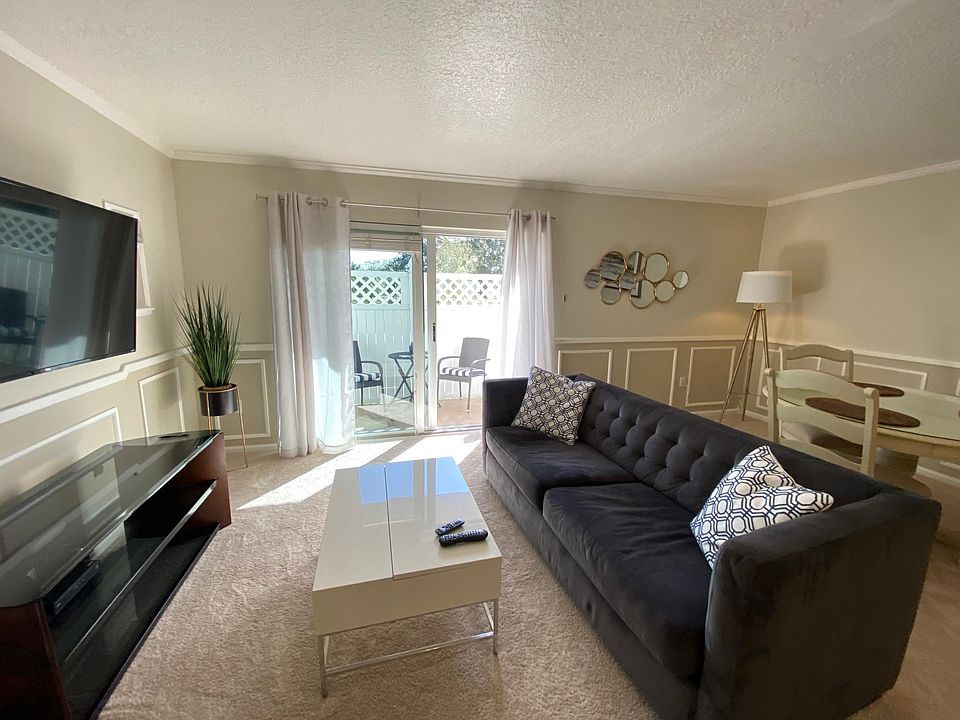 1st image of 715 20th St APT 103