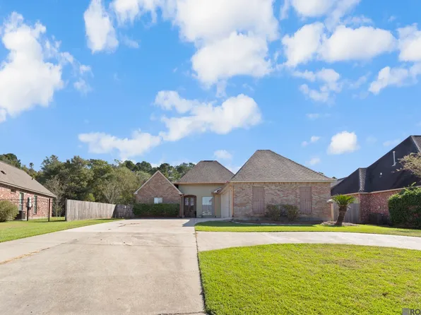 29154 S Redwood Dr, Denham Springs, LA 70726